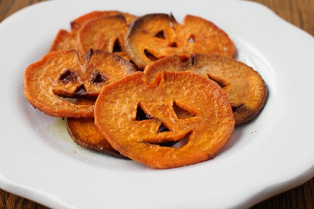 5 Spooky Fruit and Vegetable Halloween Treats for Healthy Kids 🎃👻
